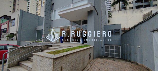 Casa comercial com 760,07m2 em ótima localização na Vila Andrade