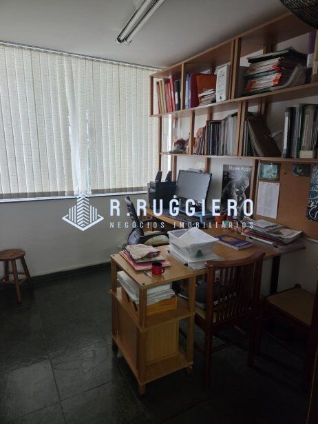 Imóvel Comercial à Venda -  Estrutura para Clinica ou Academia