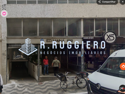 Sala comercial ampla, com linda vista, ensolarada.