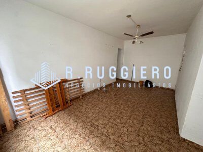 Apartamento em SANTOS com 72,02m² frente a praia com ótima localização no Litoral