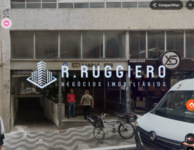 Sala comercial ampla, com linda vista, ensolarada. Sala comercial ampla, com linda vista, ensolarada.